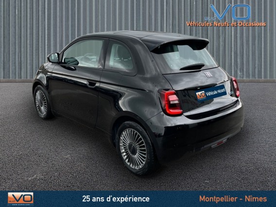 Aperçu de la photo 5 du véhicule FIAT 500e BERLINE MY22 SERIE 1 STEP 2