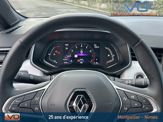 Aperçu de la photo 11 du véhicule RENAULT CLIO V