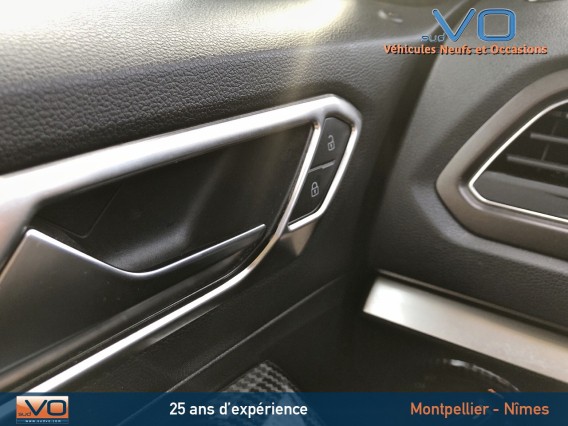 Aperçu de la photo 24 du véhicule VOLKSWAGEN T-ROC