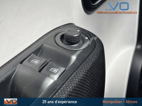 Aperçu de la photo 11 du véhicule RENAULT TWINGO III