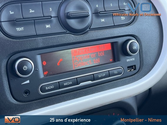 Aperçu de la photo 15 du véhicule RENAULT TWINGO III