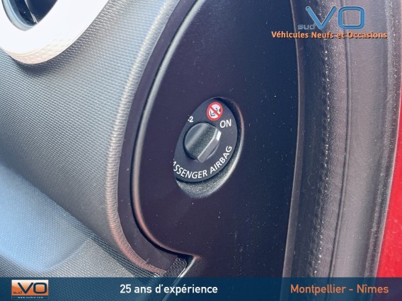 Aperçu de la photo 20 du véhicule RENAULT TWINGO III