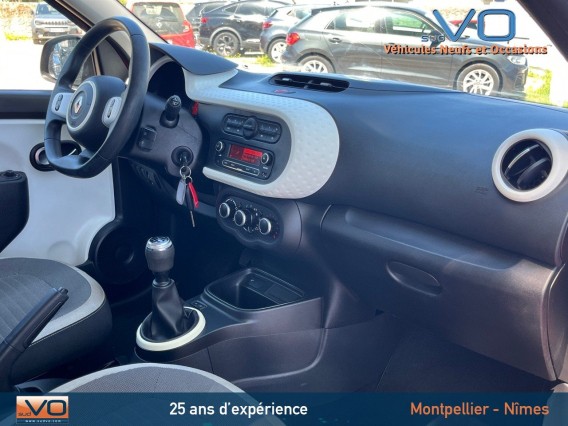 Aperçu de la photo 21 du véhicule RENAULT TWINGO III