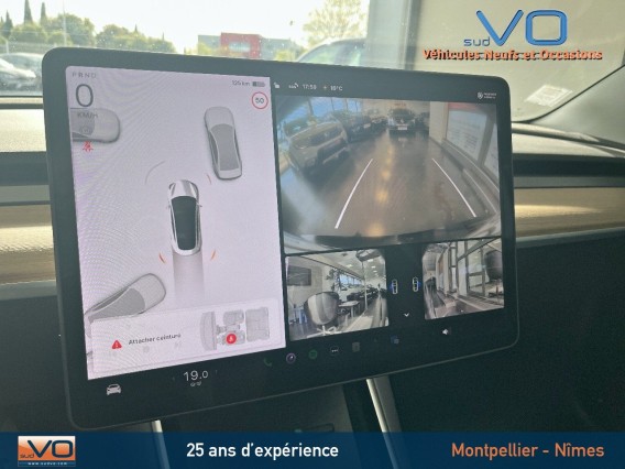 Aperçu de la photo 12 du véhicule TESLA MODEL 3