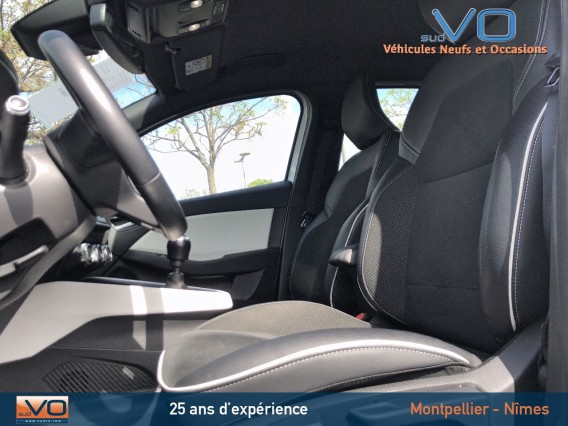 Aperçu de la photo 16 du véhicule RENAULT CLIO V