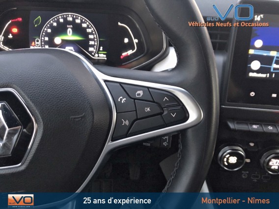 Aperçu de la photo 21 du véhicule RENAULT CLIO V