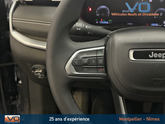Aperçu de la photo 28 du véhicule JEEP COMPASS