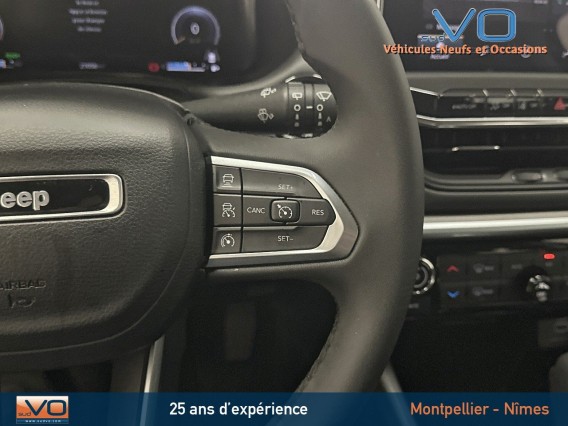 Aperçu de la photo 30 du véhicule JEEP COMPASS