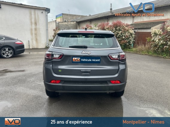 Aperçu de la photo 38 du véhicule JEEP COMPASS