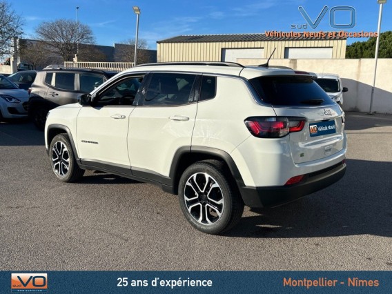Aperçu de la photo 31 du véhicule JEEP COMPASS