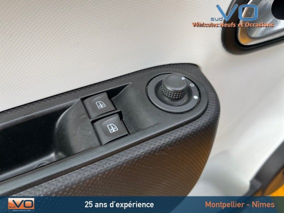 Aperçu de la photo 15 du véhicule RENAULT TWINGO III