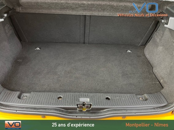 Aperçu de la photo 18 du véhicule RENAULT TWINGO III
