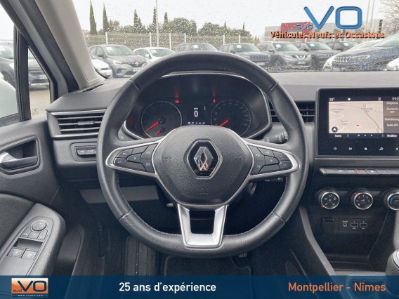 Aperçu de la photo 10 du véhicule RENAULT CLIO V