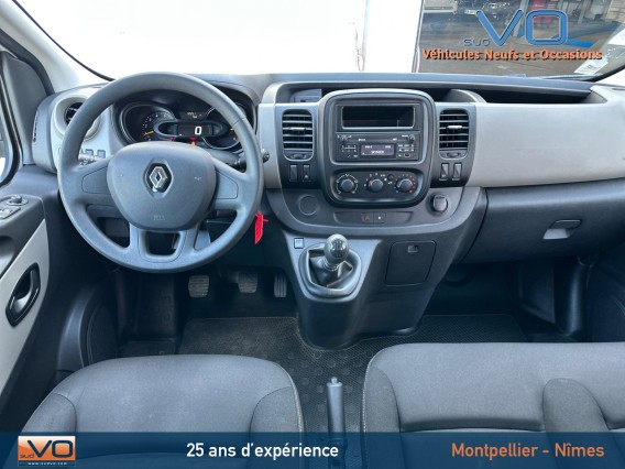 Aperçu de la photo 9 du véhicule RENAULT TRAFIC COMBI