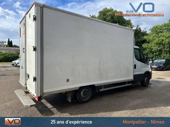 Aperçu de la photo 23 du véhicule IVECO DAILY CHASSIS CABINE