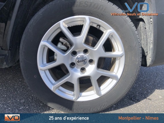 Aperçu de la photo 19 du véhicule JEEP RENEGADE