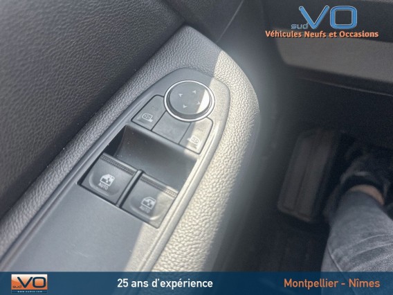 Aperçu de la photo 15 du véhicule RENAULT CLIO V