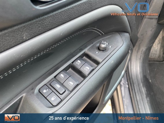 Aperçu de la photo 20 du véhicule JEEP COMPASS