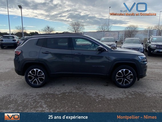Aperçu de la photo 31 du véhicule JEEP COMPASS