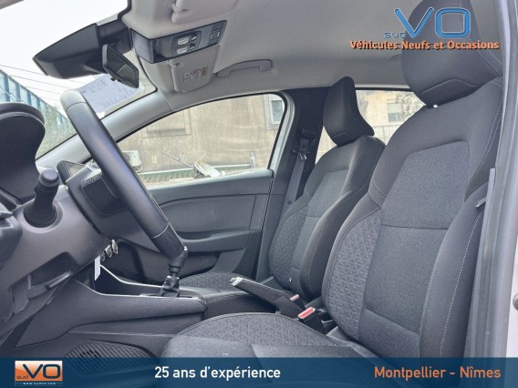 Aperçu de la photo 16 du véhicule RENAULT CLIO V