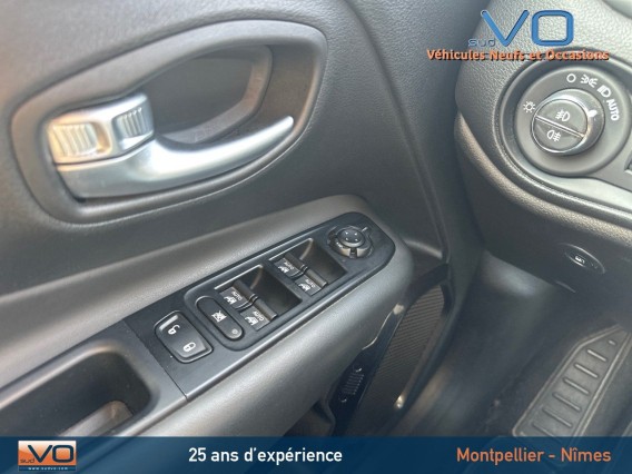 Aperçu de la photo 20 du véhicule JEEP RENEGADE
