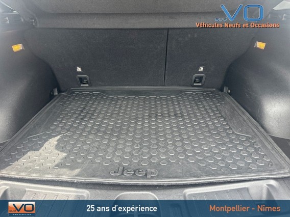 Aperçu de la photo 18 du véhicule JEEP COMPASS