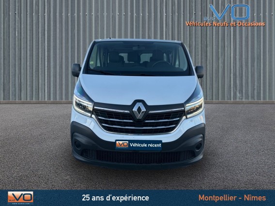 Aperçu de la photo 2 du véhicule RENAULT TRAFIC COMBI