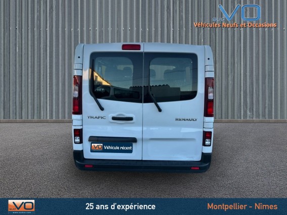 Aperçu de la photo 6 du véhicule RENAULT TRAFIC COMBI
