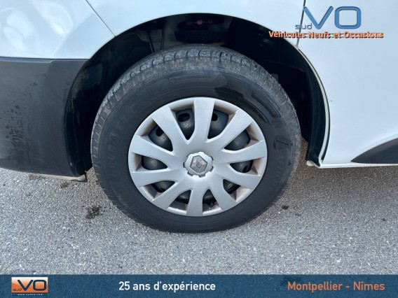 Aperçu de la photo 19 du véhicule RENAULT TRAFIC COMBI