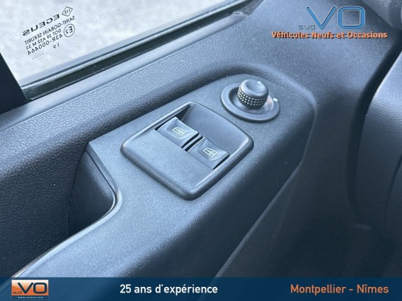 Aperçu de la photo 23 du véhicule RENAULT TRAFIC COMBI