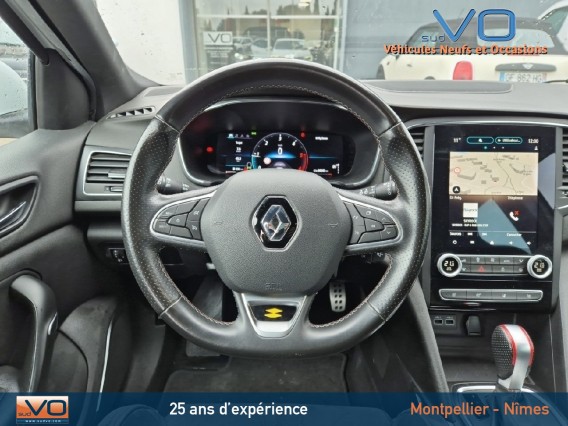 Aperçu de la photo 10 du véhicule RENAULT MEGANE IV BERLINE