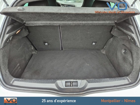 Aperçu de la photo 18 du véhicule RENAULT MEGANE IV BERLINE