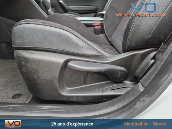 Aperçu de la photo 20 du véhicule RENAULT MEGANE IV BERLINE