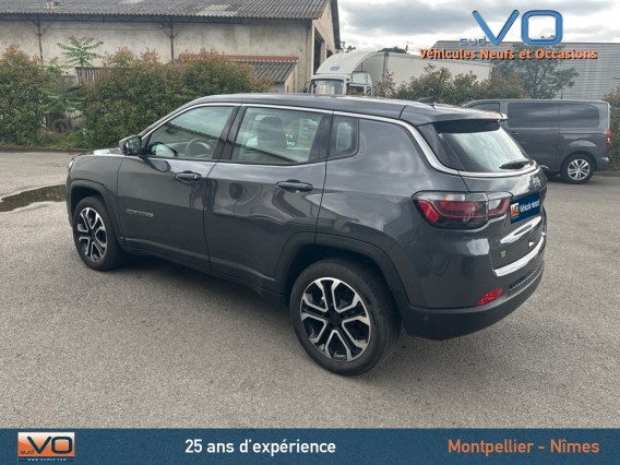 Aperçu de la photo 35 du véhicule JEEP COMPASS