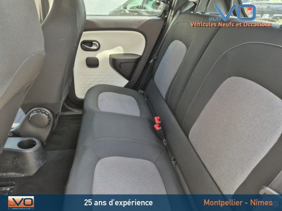 Aperçu de la photo 17 du véhicule RENAULT TWINGO III