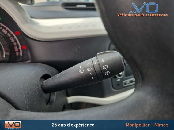 Aperçu de la photo 21 du véhicule RENAULT TWINGO III