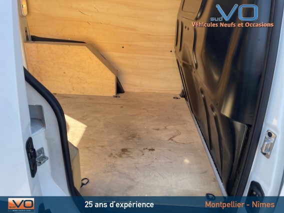 Aperçu de la photo 17 du véhicule RENAULT KANGOO EXPRESS