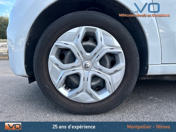 Aperçu de la photo 24 du véhicule RENAULT TWINGO III