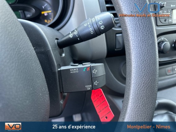 Aperçu de la photo 22 du véhicule RENAULT TRAFIC COMBI