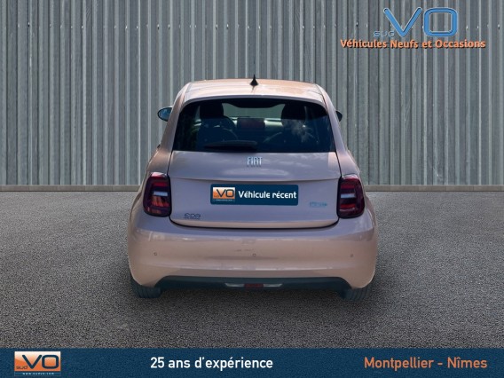 Aperçu de la photo 6 du véhicule FIAT 500e BERLINE