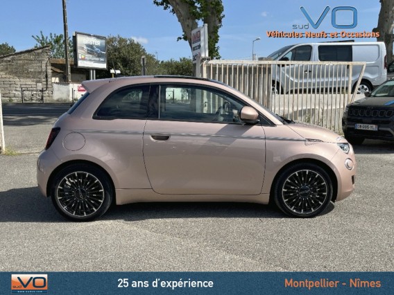 Aperçu de la photo 32 du véhicule FIAT 500e BERLINE