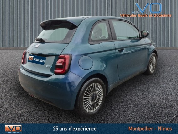 Aperçu de la photo 7 du véhicule FIAT 500e BERLINE MY22 SERIE 1 STEP 2