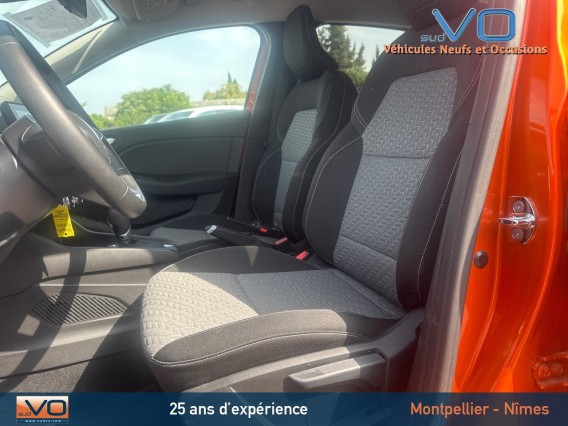 Aperçu de la photo 16 du véhicule RENAULT CLIO V