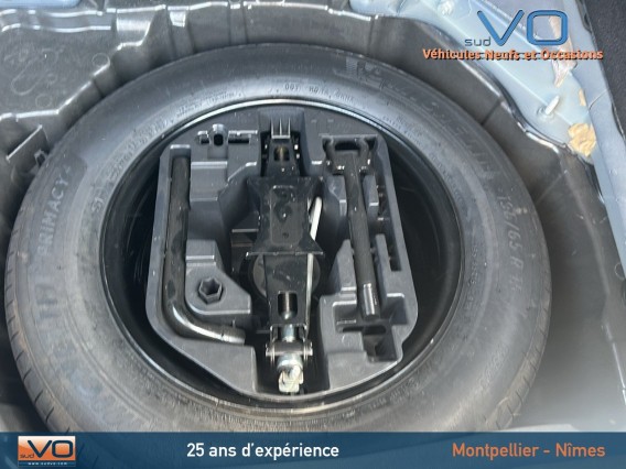 Aperçu de la photo 19 du véhicule RENAULT MEGANE IV BERLINE