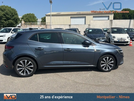 Aperçu de la photo 32 du véhicule RENAULT MEGANE IV BERLINE