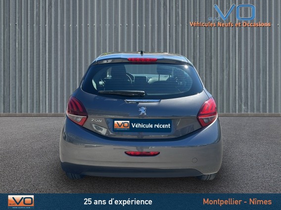Aperçu de la photo 6 du véhicule PEUGEOT 208