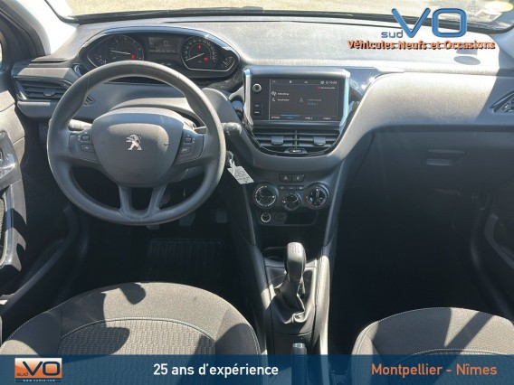 Aperçu de la photo 9 du véhicule PEUGEOT 208