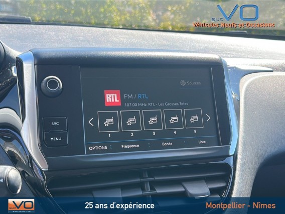 Aperçu de la photo 13 du véhicule PEUGEOT 208