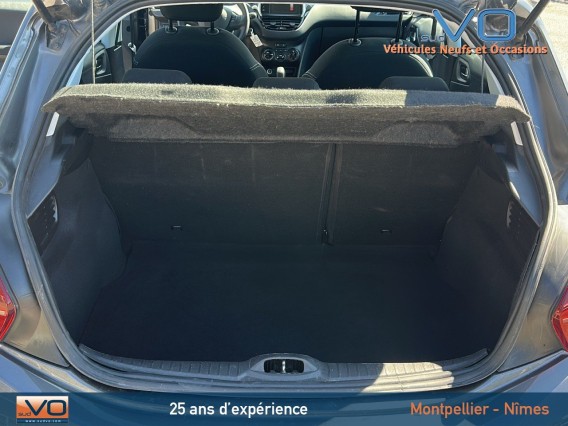 Aperçu de la photo 18 du véhicule PEUGEOT 208