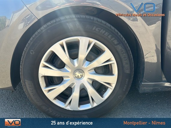 Aperçu de la photo 19 du véhicule PEUGEOT 208